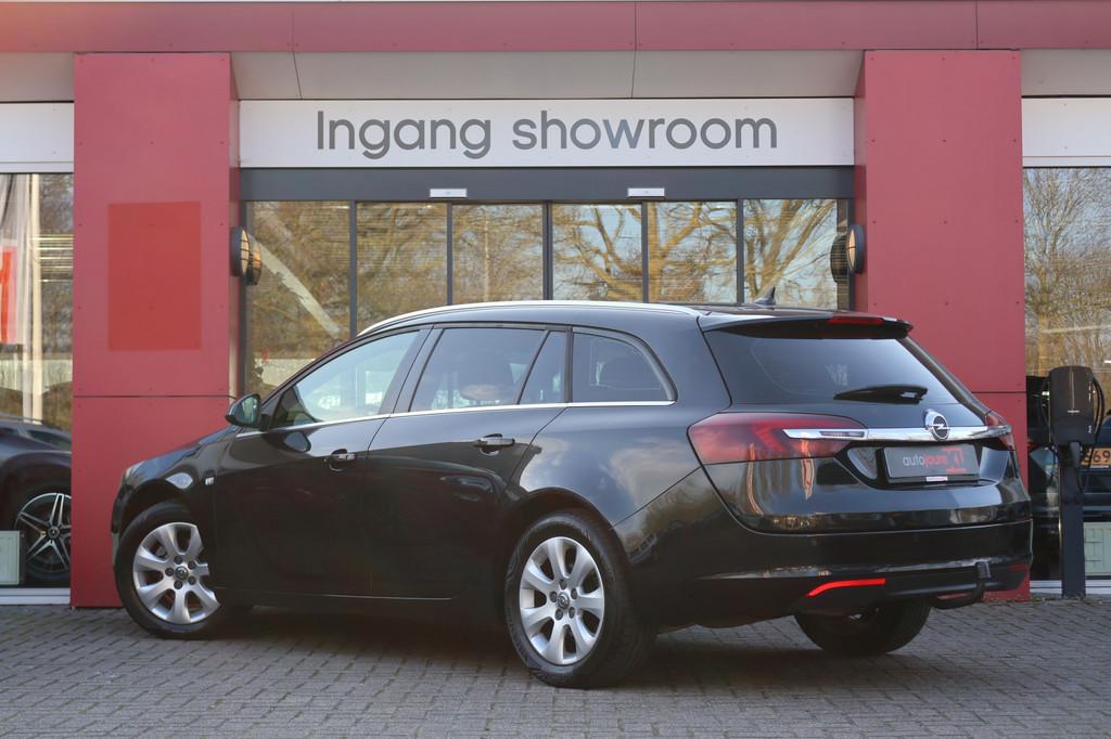 Opel Insignia Sports Tourer 1.4 T EcoFLEX Edition | Trekhaak, Stof, Gebruikt, 4 cilinders, Zwart