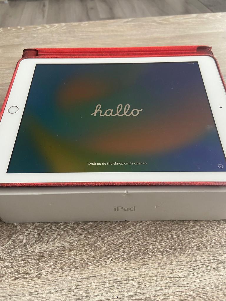 iPad 5e generatie 128GB - Zo goed als nieuw, in doos, Computers en Software, Apple iPads, Zo goed als nieuw, Apple iPad, Wi-Fi