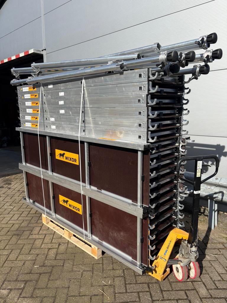 Platformen 250 en 305 cm voor rolsteigers, Doe-het-zelf en Verbouw, Steigers, Ophalen, Zo goed als nieuw, Rolsteiger of Kamersteiger