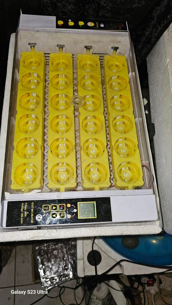 broedmachine 24 eieren, Ophalen of Verzenden, Zo goed als nieuw, Broedmachine