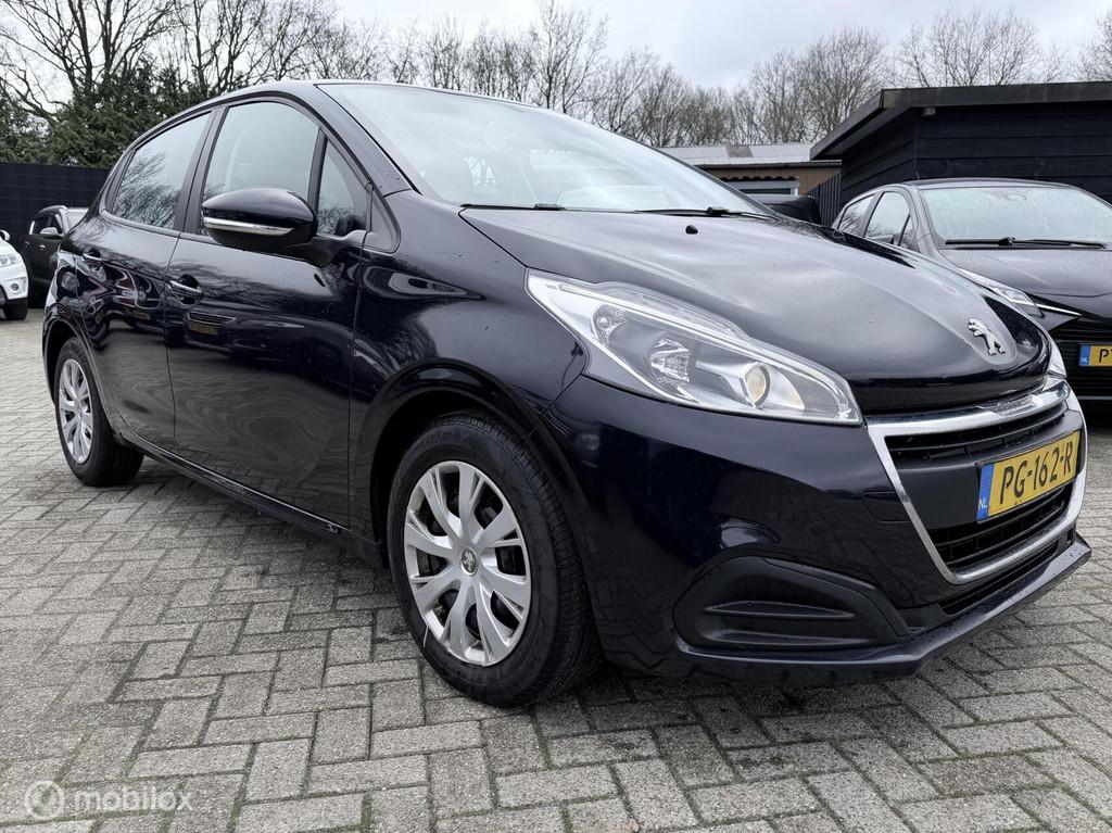 Peugeot 208 1.6 BlueHDi Active 5 DEURS / AIRCO / CRUISE / CA, Auto's, Peugeot, Voorwielaandrijving, Gebruikt, Euro 6, 4 cilinders