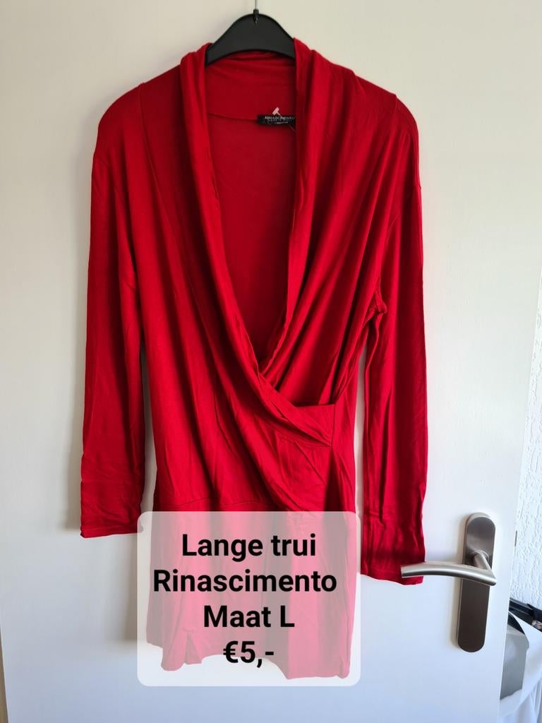 Rinascimento lange rode dunne waterfall trui / tuniek 
Mt M, Ophalen of Verzenden, Zo goed als nieuw, Rood, Lange mouw