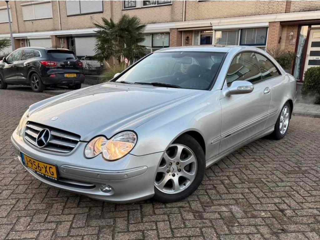 Mercedes-Benz Mercedes 2002 Grijs, Auto's, 2597 cc, 4 stoelen, Handgeschakeld, Particulier