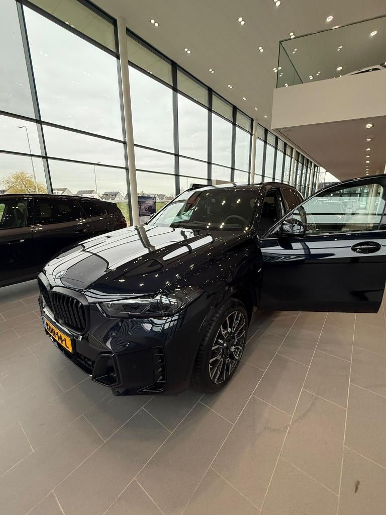 BMW X5 xDrive50e High Executive M Sport Automaat / Panoramad, Zwart, Leder, 489 pk, Vierwielaandrijving