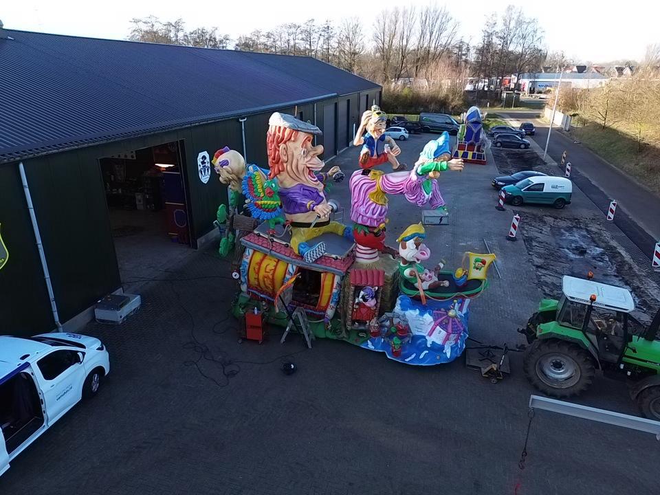 Praalwagen te koop, Hobby en Vrije tijd, Feestartikelen, Ophalen