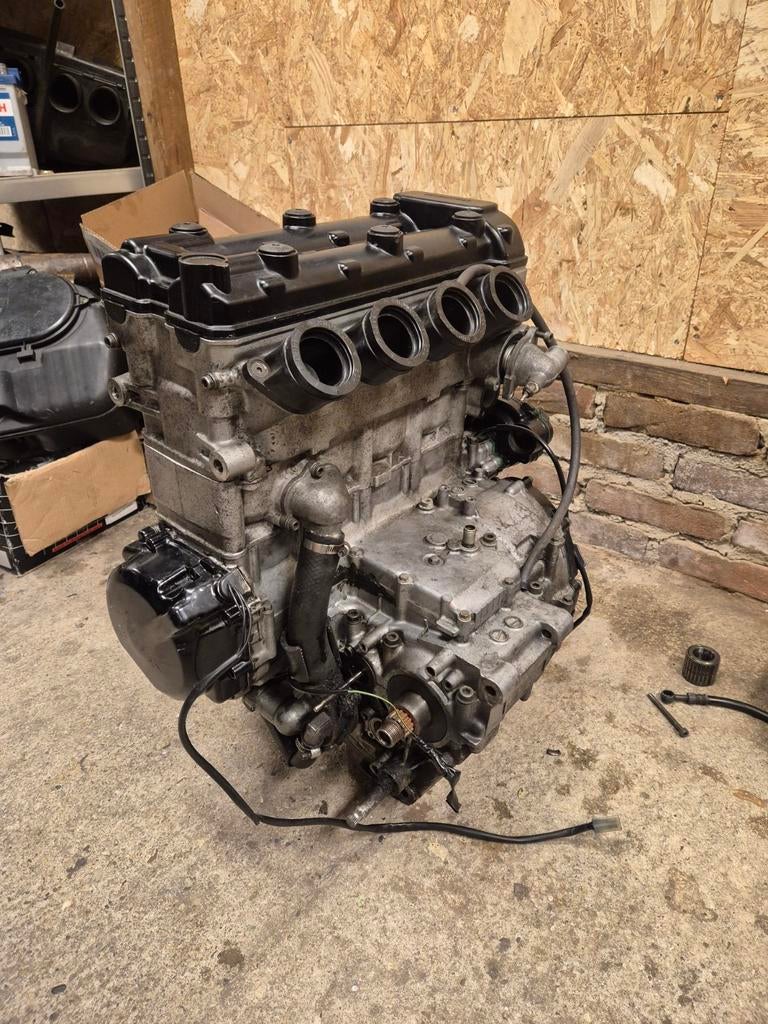 Motorblok gsxr 750 srad voor onderdelen, Motoren, Ophalen, Nieuw