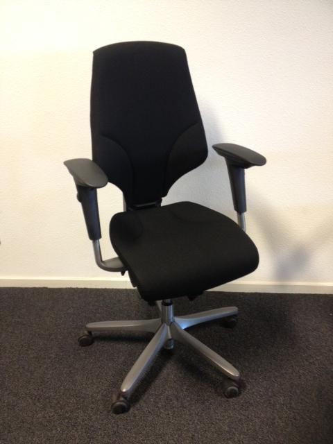 Thuiswerkplekken, grote voorraad bureaus en bureaustoelen!!, Timmer Kantoormeubelen, Info@timmerkantoormeubelen.nl, Muskushouwsestraat 22, 6666 MC Heteren