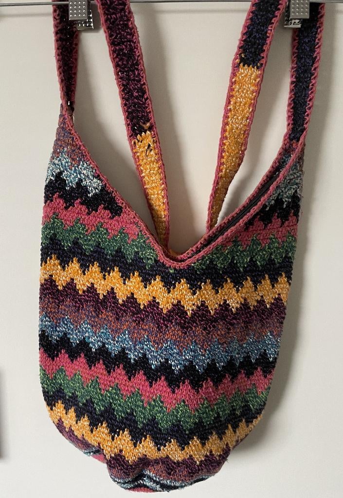 Kleurrijke tas, met lange schouderriem, Ophalen of Verzenden, Zo goed als nieuw, Overige kleuren, Overige typen