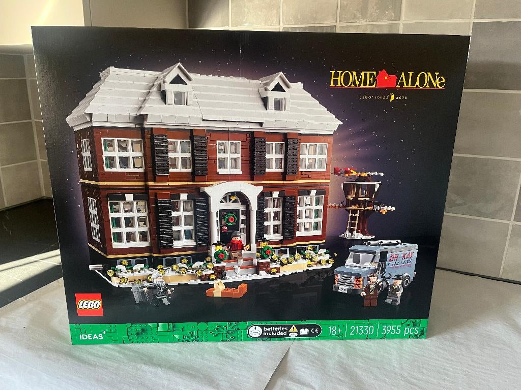 LEGO 21330 Home Alone – Factory Sealed, Ophalen of Verzenden, Nieuw