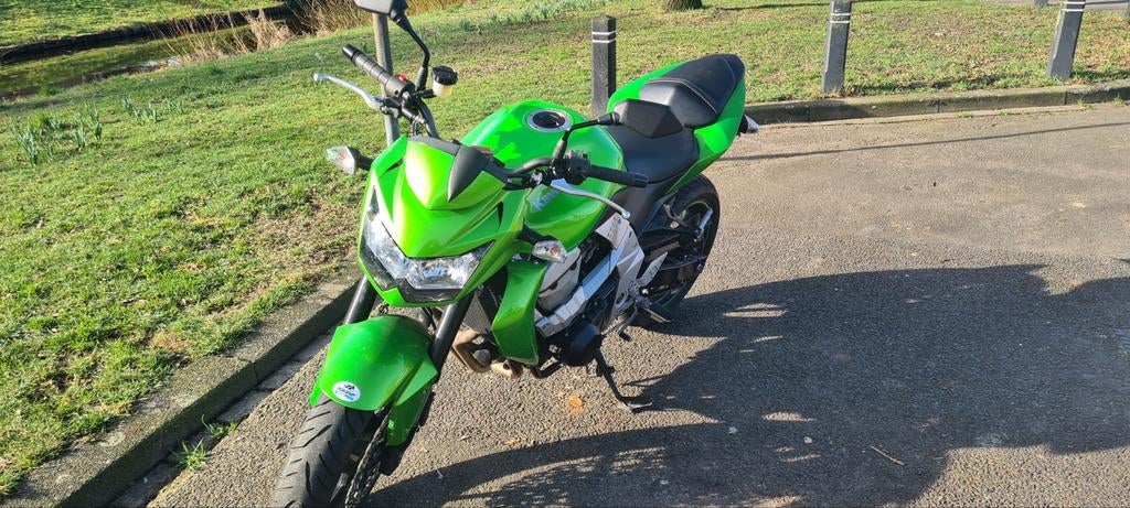 Kawasaki ZR 750 L groen metalic, Motoren, Particulier