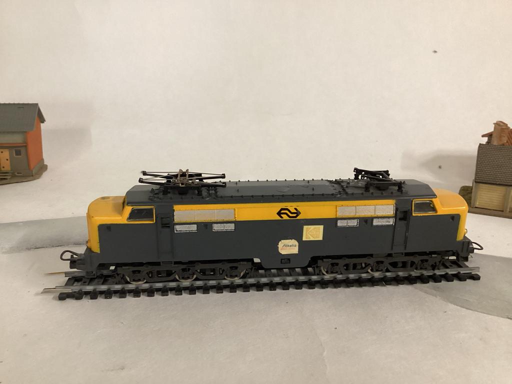 Lima NS loc 1220 vintage, Hobby en Vrije tijd, Modeltreinen | H0, Gebruikt, Verzenden, NS, Lima