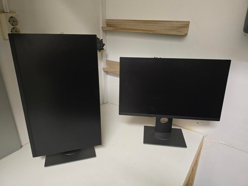 Dell monitor 24" met ingebouwde usb C dock - HDMI & meer |5x, Computers en Software, Monitoren, HDMI, IPS, Full HD, Ophalen of Verzenden