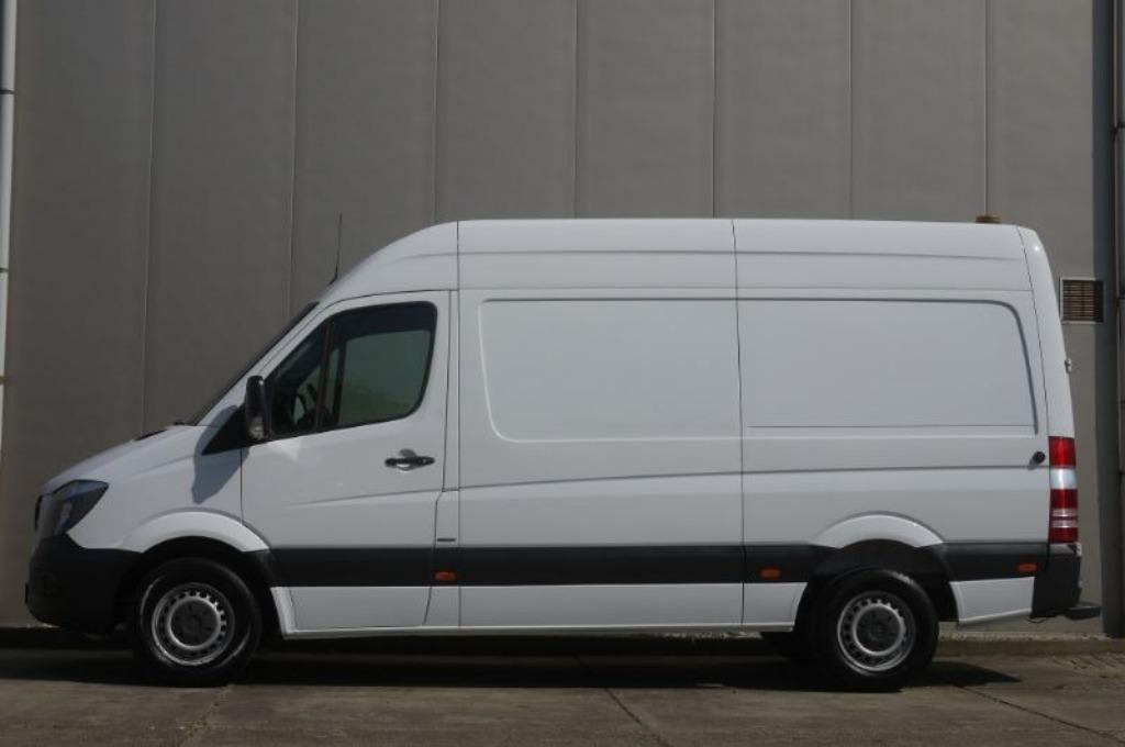 Bakwagen huren | Verhuisbus | Busje | Weekend ook geopend, Met chauffeur, Verhuiswagen of Bestelauto