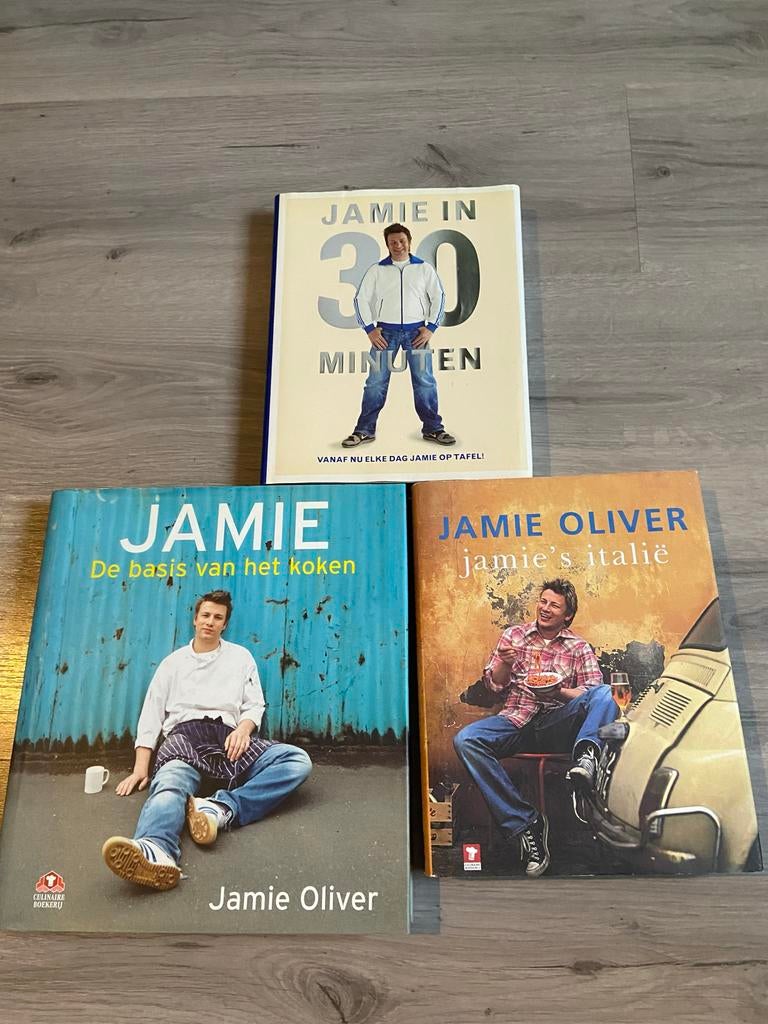 3 Jamie Oliver Kookboeken - Basis, 30 Minuten, Italië, Boeken, Kookboeken, Italië, Hoofdgerechten, Ophalen of Verzenden, Zo goed als nieuw