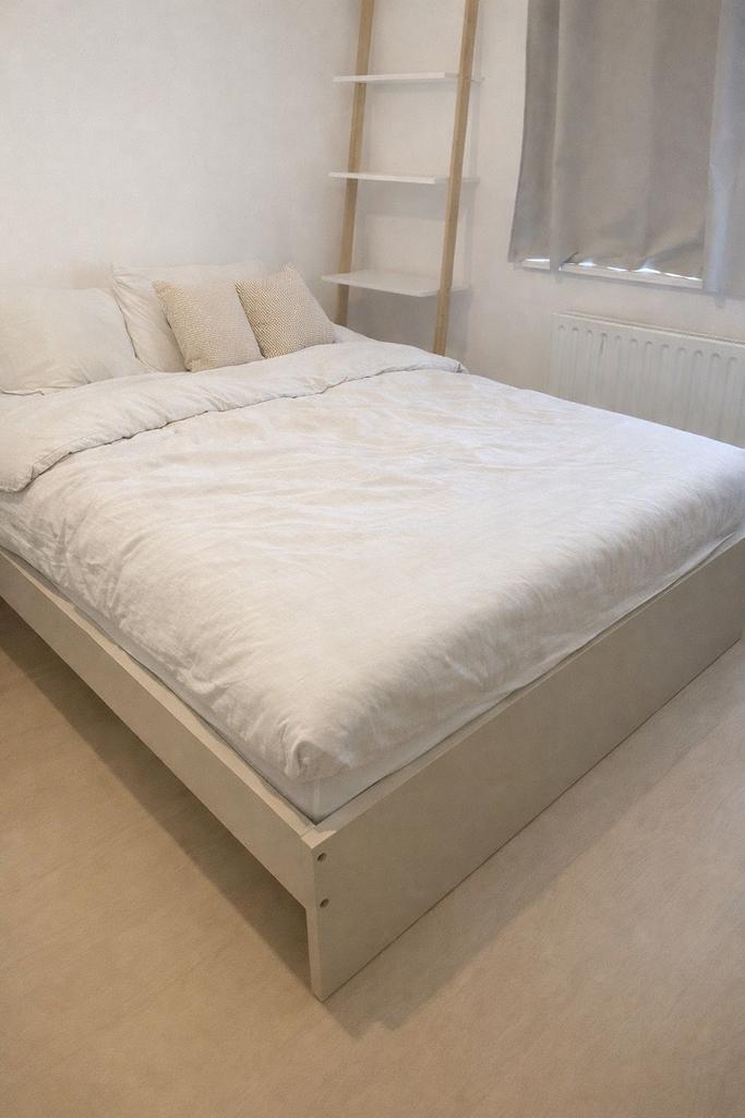 Ikea Gursken bed 140 x 200 (2 stuks beschikbaar), Ophalen, Wit, Tweepersoons, 140 cm