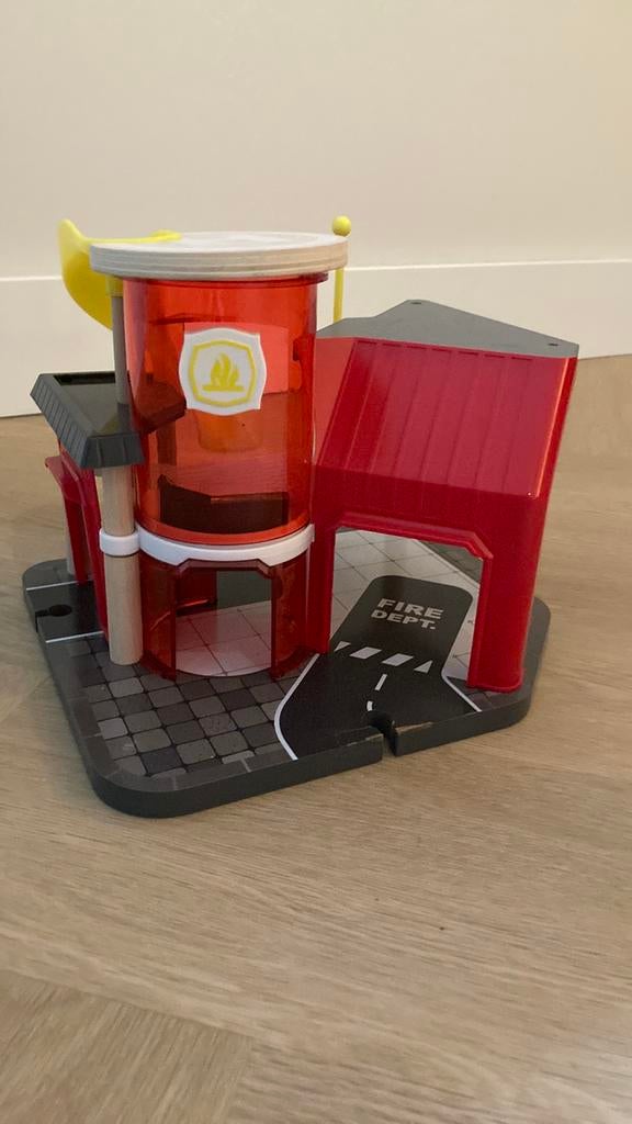 Houten brandweerkazerne, Ophalen, Zo goed als nieuw, Overige typen