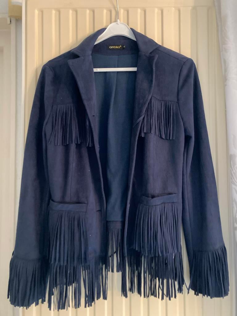 Stoere blauwe jas met franjes - Maat M, Maat 38/40 (M), Blauw, Ophalen of Verzenden, Zo goed als nieuw