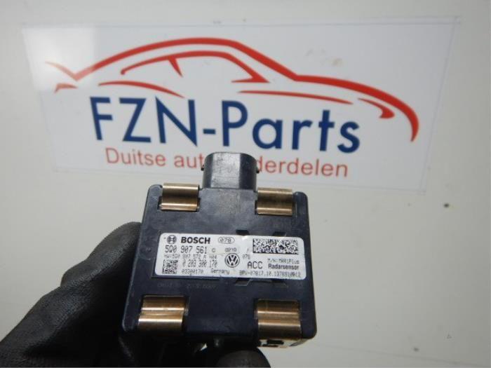 Radar sensor Volkswagen Golf (22745490), Auto-onderdelen, Elektronica en Kabels, Ophalen of Verzenden, Gebruikt