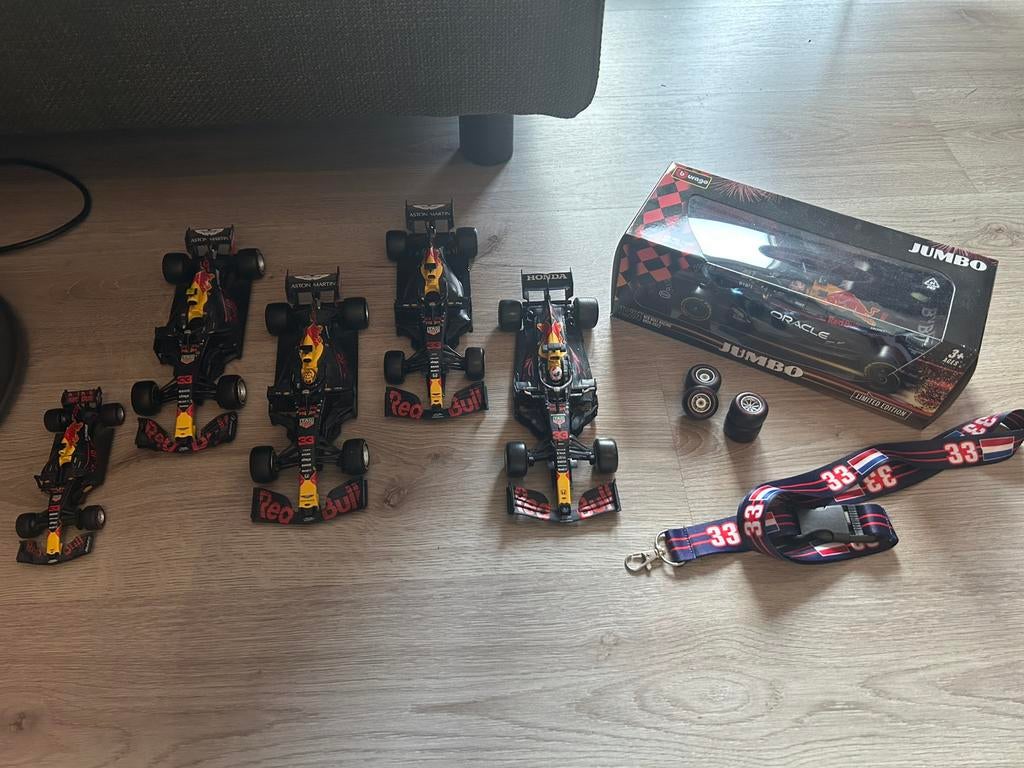 Max Verstappen 6 modelauto's 2017 t/m 2021 en 2023, Ophalen, Zo goed als nieuw