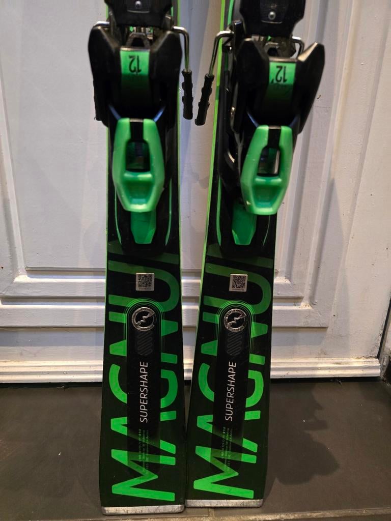 149cm 24/25  HEAD SUPERSHAPE E-MAGNUM WORLDCUP SW NP1000€, Sport en Fitness, Skiën en Langlaufen, 140 tot 160 cm, Ophalen of Verzenden