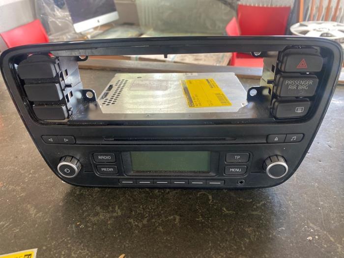 Radio CD Speler van een Skoda Citigo, Gebruikt, -, -, Skoda