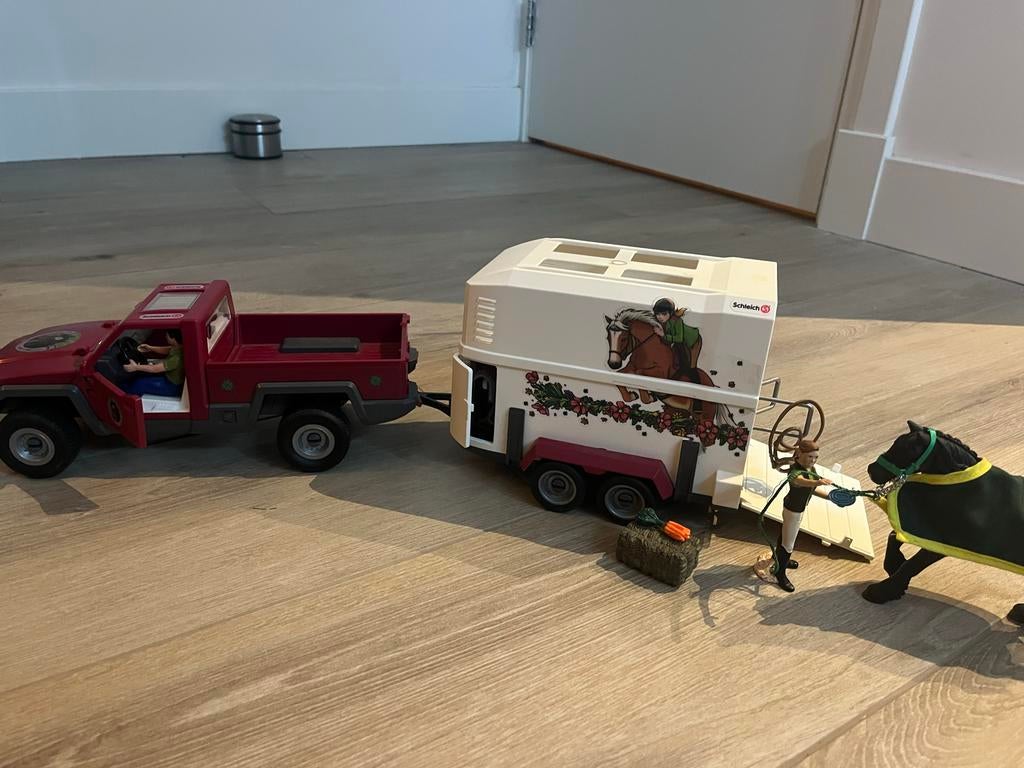 Schleich auto met trailer, Ophalen of Verzenden, Zo goed als nieuw