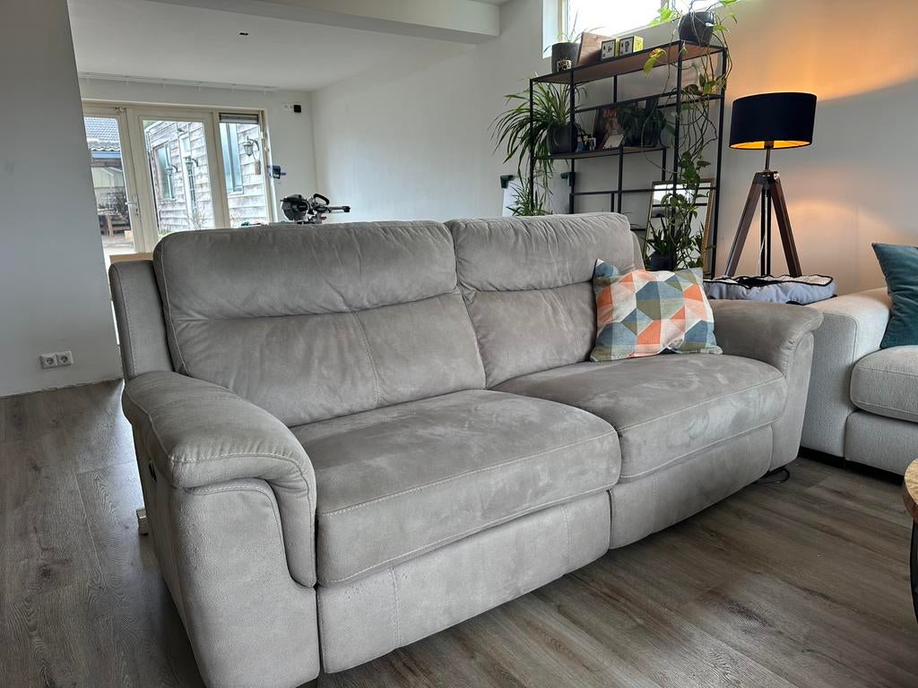 Elektrische 2 persoons bankstel, Huis en Inrichting, Banken | Bankstellen, Ophalen, Tweepersoons, 75 tot 100 cm, Zo goed als nieuw