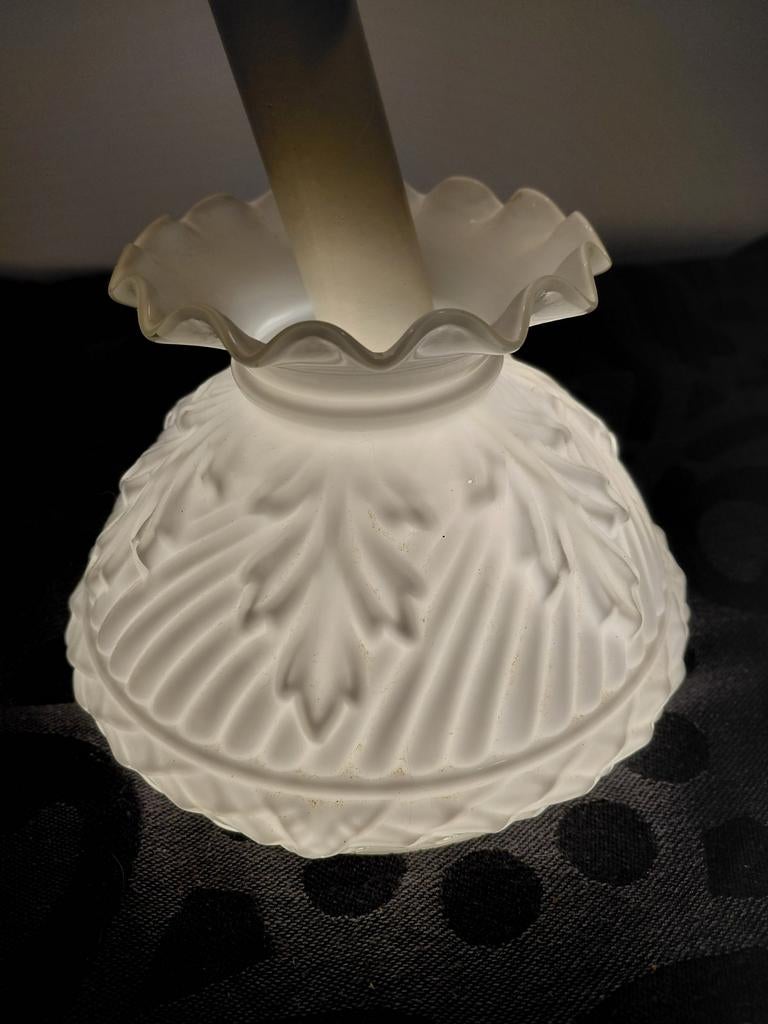 Melkglas kapje voor olielamp, Ophalen of Verzenden