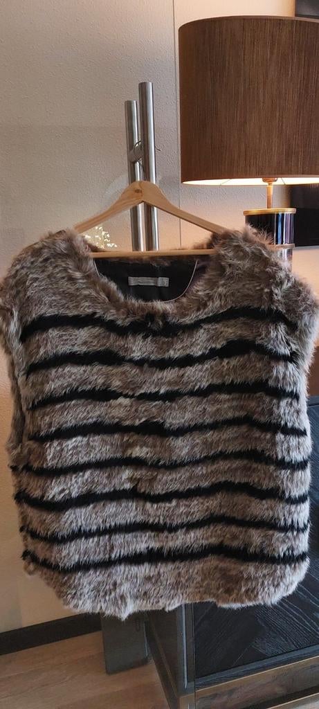 Luxe bodywarmer van DNA. Echt bont. Maat 2/M., Maat 38/40 (M), DNA, Bruin, Nieuw