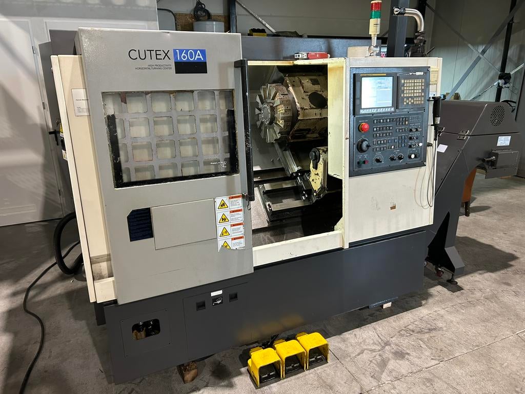 Hwacheon CUTEX-160A CNC Draaibank WEINIG UREN!!!
