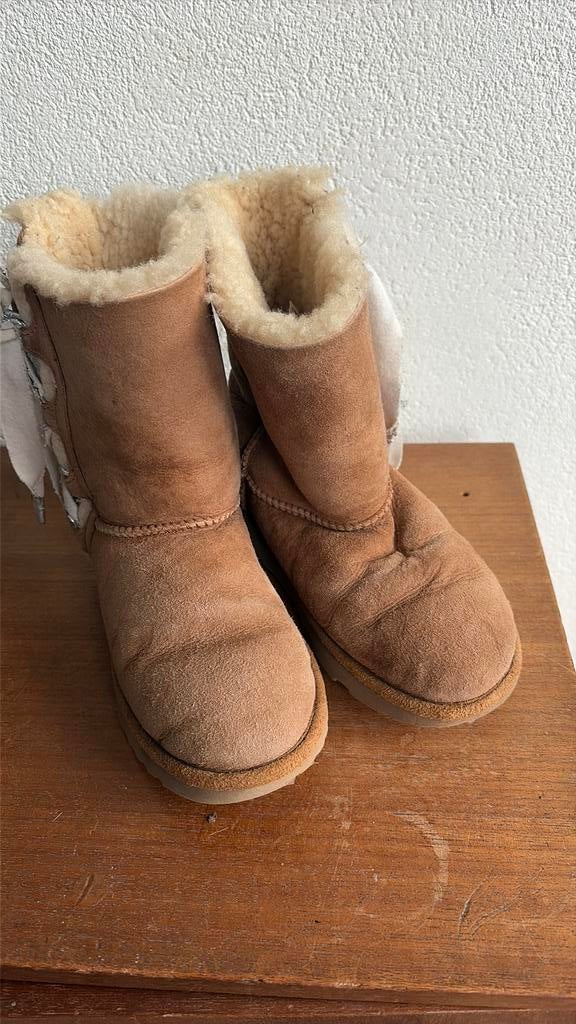 Uggs maat 33, Gebruikt, Meisje, Ophalen of Verzenden, Laarzen