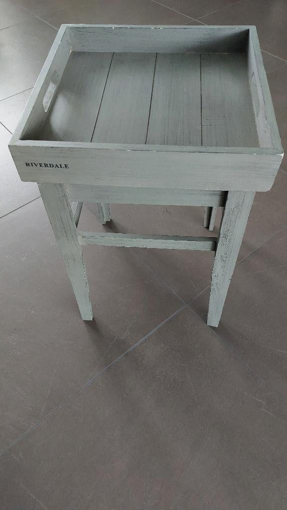 Mooie bijzettafel van Riverdale, Ophalen, Gebruikt