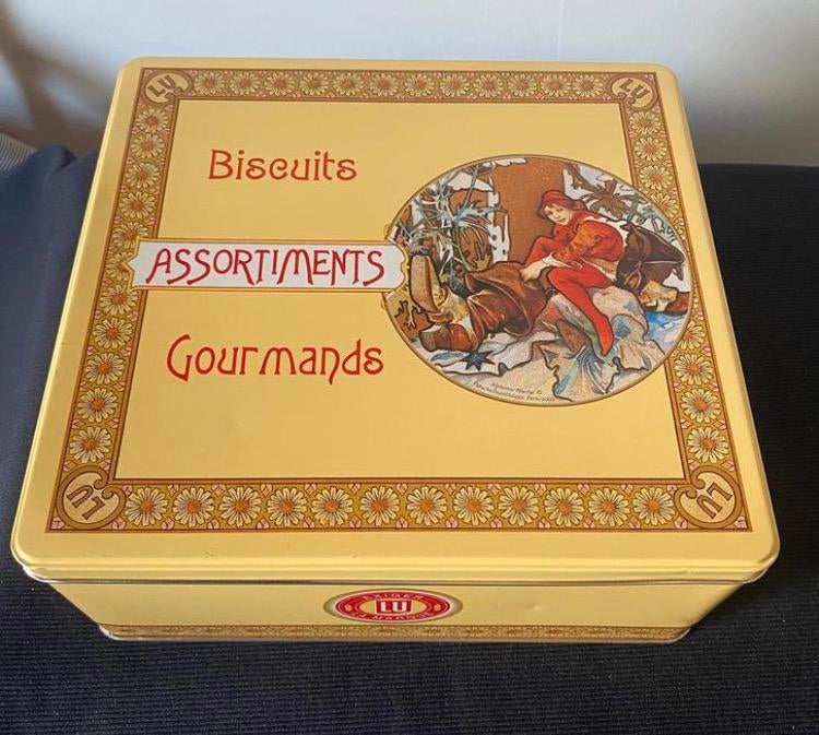 Groot vierkant blik van Lu Biscuits Assortiments Gourands., Verzamelen, Ophalen of Verzenden, Zo goed als nieuw, Koek(jes), Overige merken