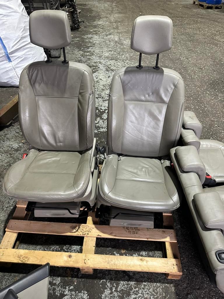 Set lederen bekleding clio 3 2005-2014 5 deurs leren, Auto-onderdelen, Interieur en Bekleding, Ophalen, Renault