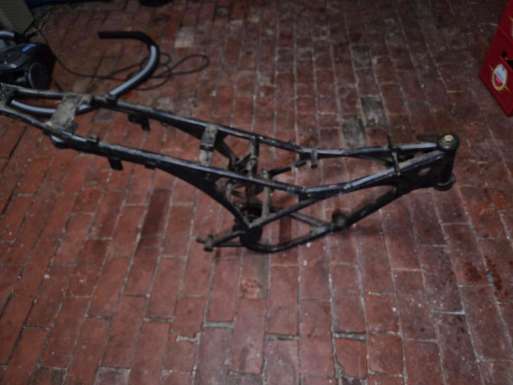 Kawasaki ar50  frame, Ophalen, Frame