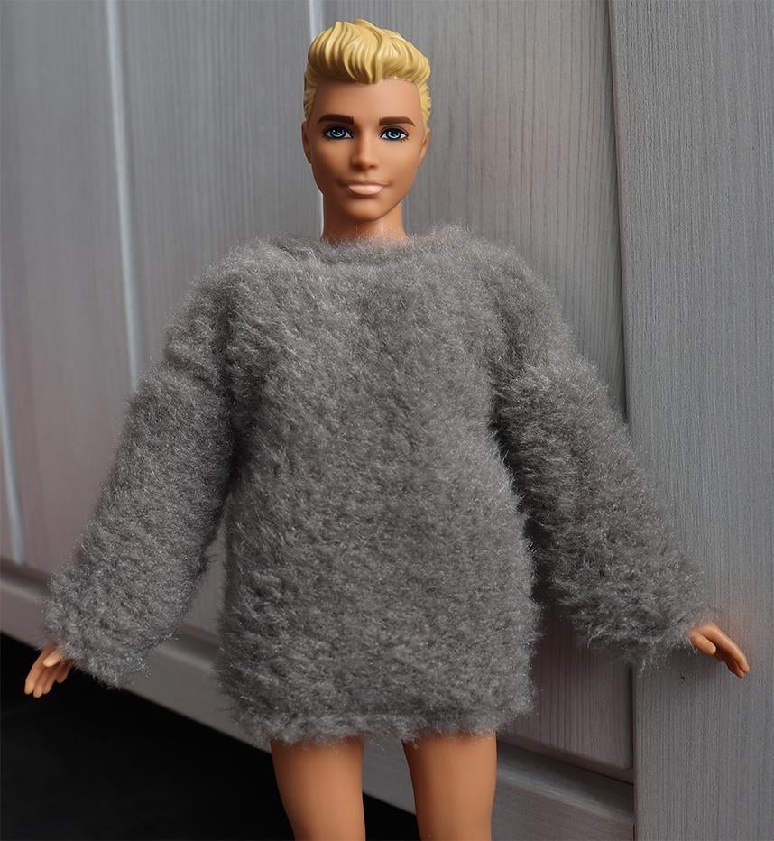 Barbie kleding nieuw - Warme zachte trui voor Ken - grijs, Ophalen of Verzenden, Nieuw, Barbie