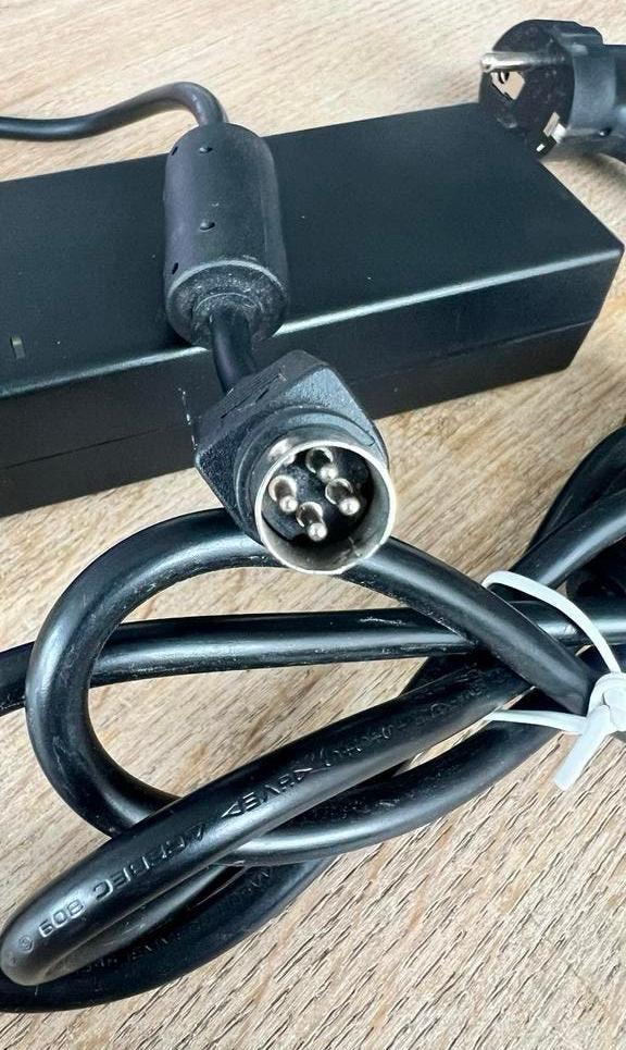 Synology 100W 4-pins adapter, Ophalen of Verzenden, Gebruikt