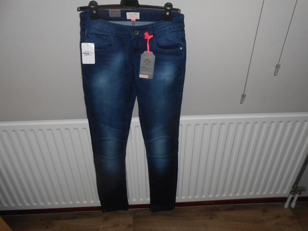 Nieuwe dark denim jeans maat 176 Cars (nu voor €10.00), Broek, Meisje, Nieuw, Ophalen of Verzenden