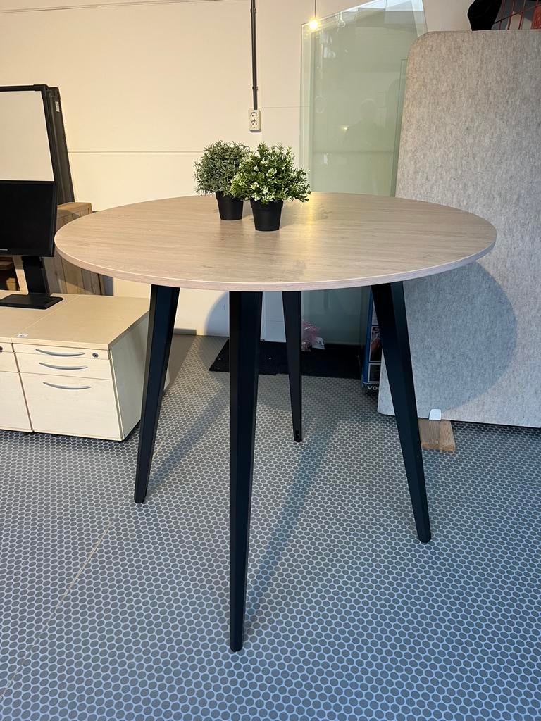 Hoge Tafel Bartafel, metaal onderstel, houtnerf blad, Ophalen, Geen, Zo goed als nieuw, Geen