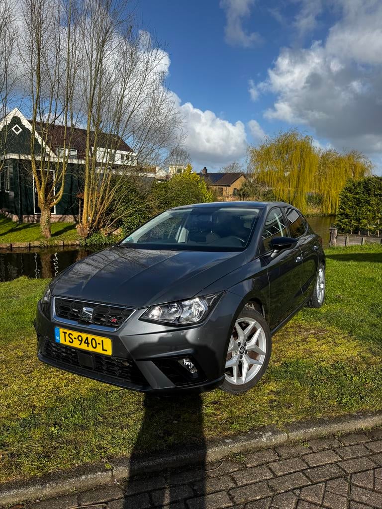 Seat Ibiza 1.0 TSI FR, 40 €/maand, Zwart, 95 pk, Ibiza