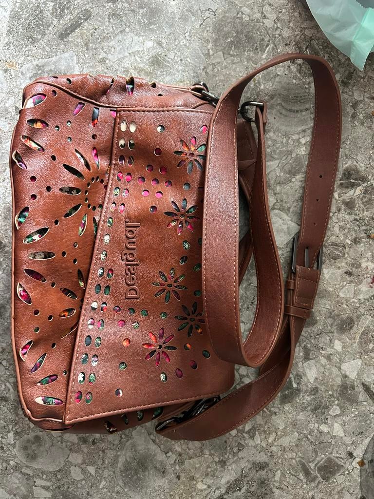 Bruine Desigual schoudertas, Sieraden, Tassen en Uiterlijk, Ophalen of Verzenden, Gebruikt, Bruin, Schoudertasje