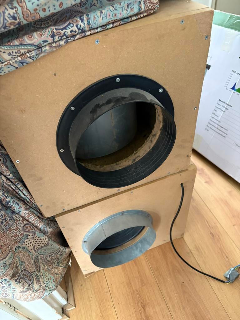 2 boxafzuigers, Ophalen, Zo goed als nieuw, Afzuiger