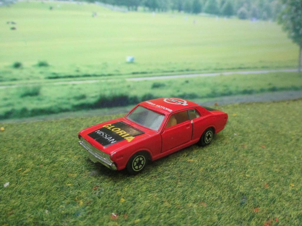 1974 Nissan 230 Gloria / Cedric 2000GX Coupé - Yatming, Ophalen of Verzenden, Gebruikt, Auto