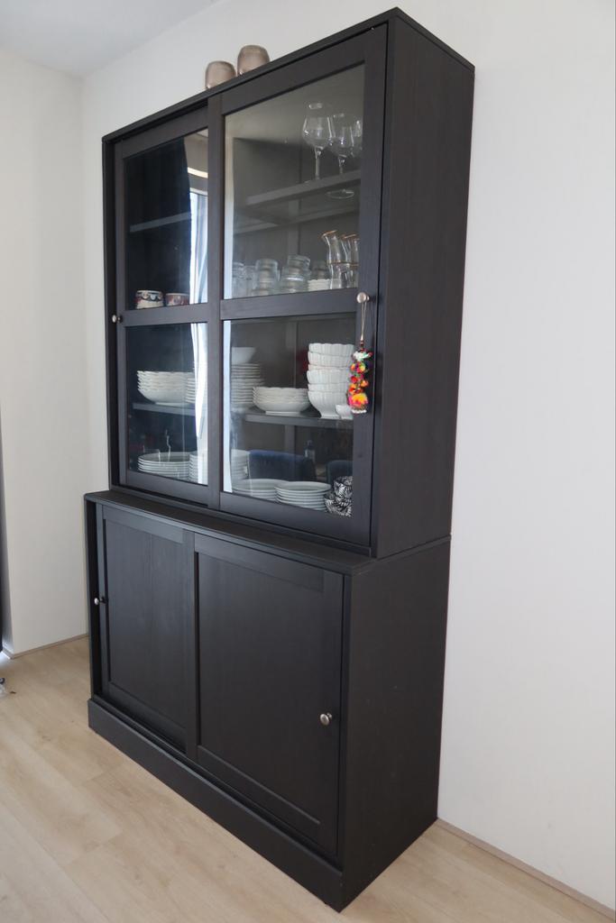 Ikea HAVSTA vitrinekast zwart, Huis en Inrichting, Kasten | Vitrinekasten, Ophalen, Gebruikt, 100 tot 150 cm, 200 cm of meer