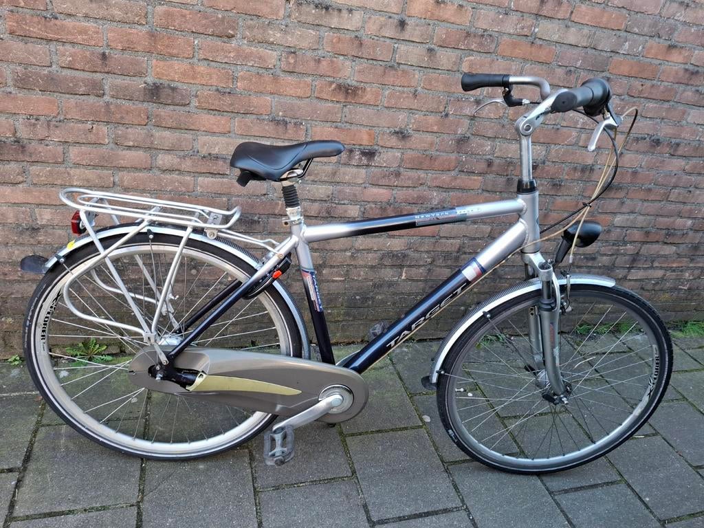 Zeer nette en goede target new York 28 inch framehoogte 51, Gebruikt, Versnellingen, 49 tot 53 cm, Ophalen