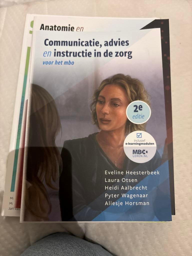 Verpleegkundige boeken MBO 3-4 (zonder licenties), Boeken, Studieboeken en Cursussen, Ophalen of Verzenden, Gelezen, MBO