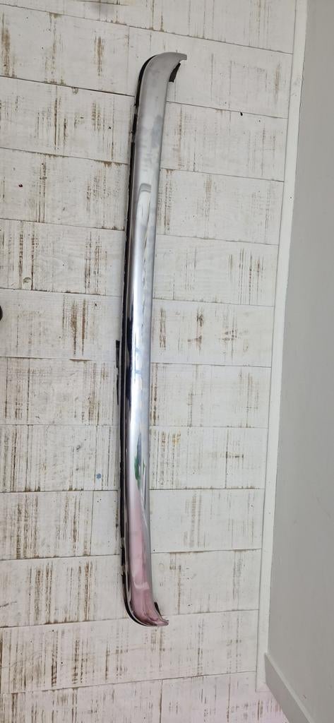 Mercedes W123 station achterbumper, Ophalen, Voor, Bumper