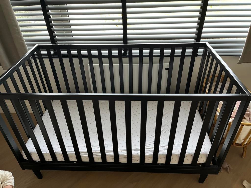 Doorgroei Ledikantje70x140 met tencell matras en dagbedzijde, Kinderen en Baby's, Ophalen, Zo goed als nieuw, Ledikant