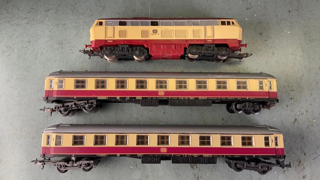 LIMA ho Dieselloc DB BR 218 + 2 rijtuigen 1e klas DB., Gelijkstroom, Ophalen of Verzenden, Lima, Gebruikt