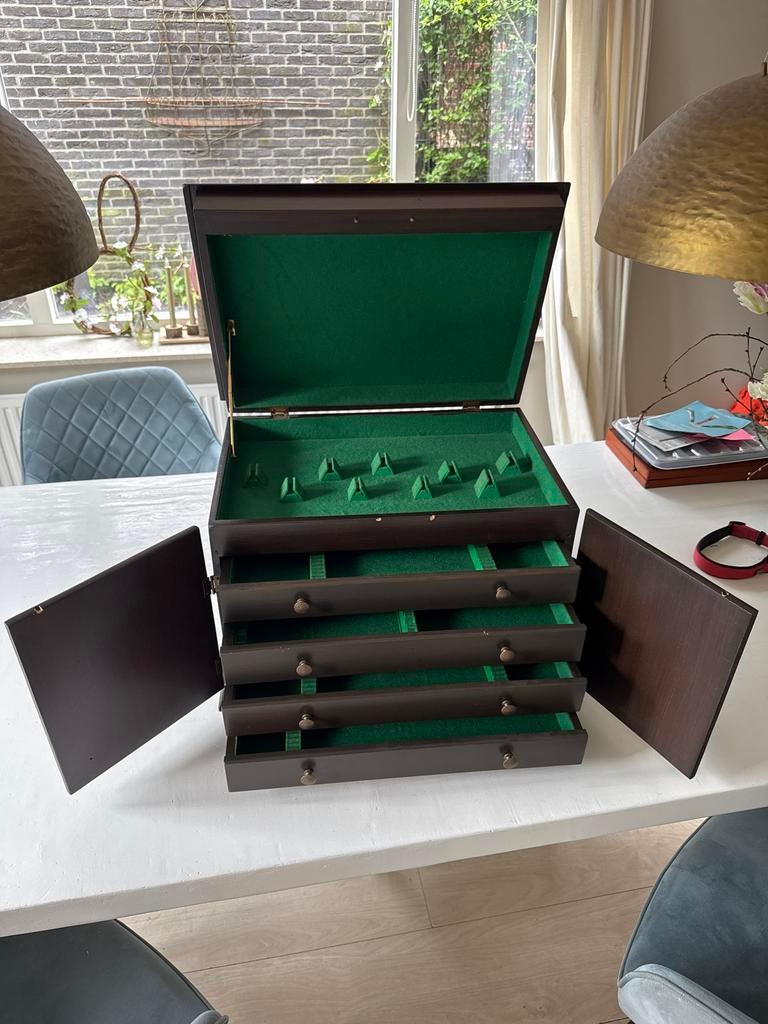 Houten cassette voor zilver bestek met 4 lades, Ophalen